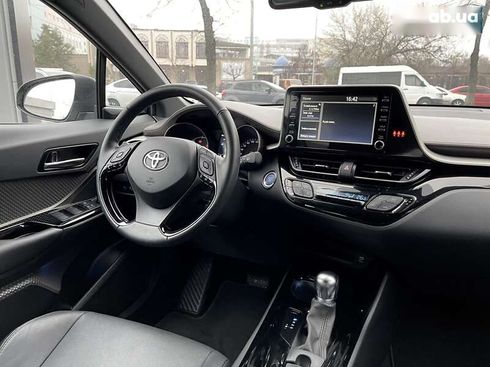Toyota C-HR 2022 - фото 10