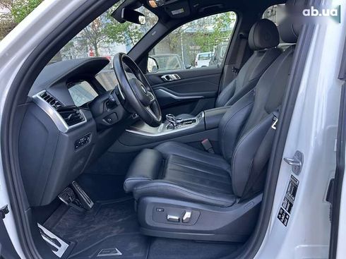 BMW X5 2022 - фото 29