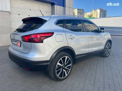 Nissan Rogue 2017 серый - фото 15