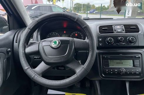 Skoda Fabia 2009 - фото 16