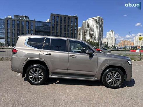 Toyota Land Cruiser 2023 - фото 16