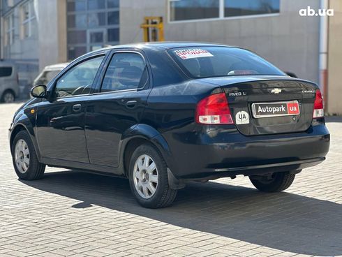 Chevrolet Aveo 2005 черный - фото 4