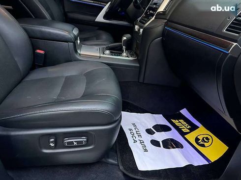 Toyota Land Cruiser 2016 - фото 11