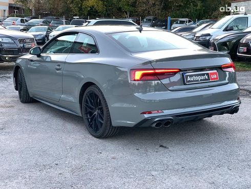 Audi S5 2017 серый - фото 7
