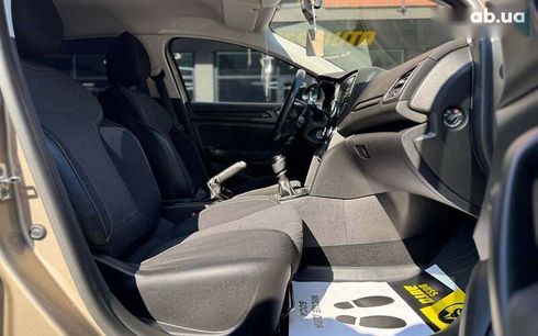 Renault Megane 2016 - фото 15