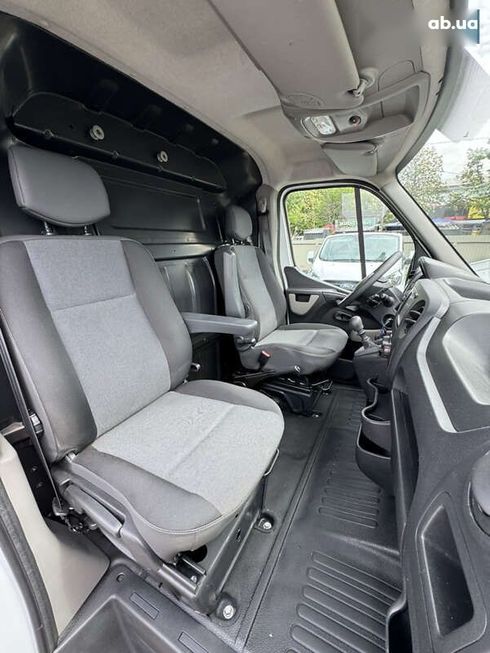 Renault Master 2018 - фото 25
