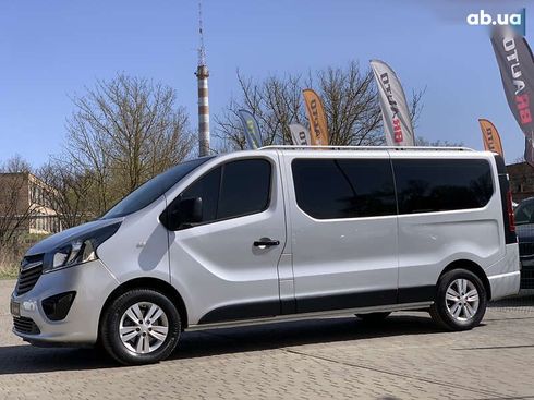 Opel Vivaro 2017 - фото 12