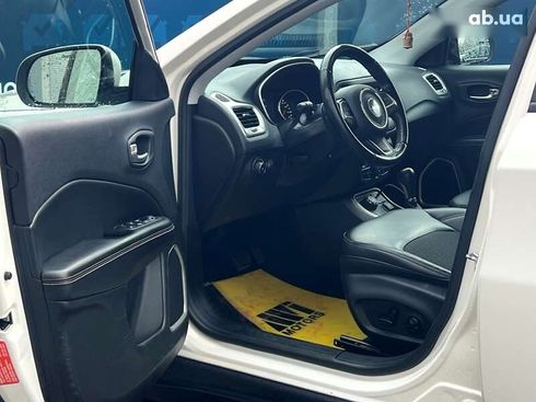 Jeep Compass 2017 - фото 25