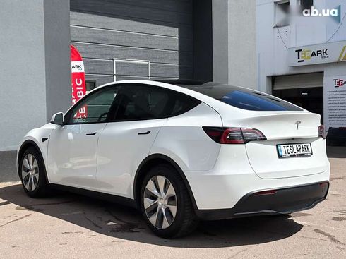 Tesla Model Y 2022 - фото 8