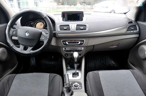 Renault Megane 2011 - фото 25