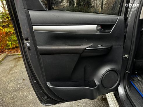 Toyota Hilux 2017 серый - фото 50