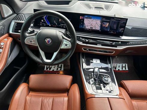BMW Alpina XB7 2023 - фото 26