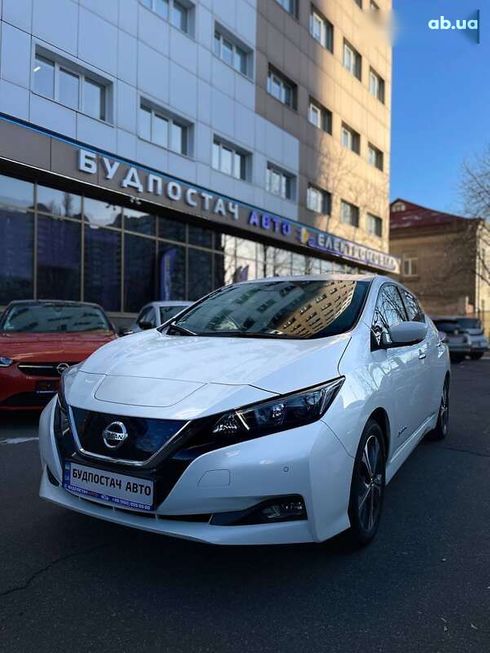 Nissan Leaf 2019 - фото 3