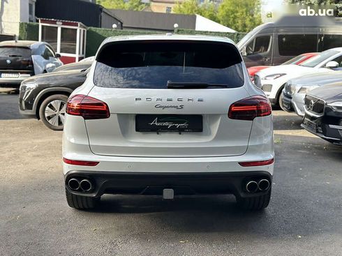 Porsche Cayenne 2017 - фото 9