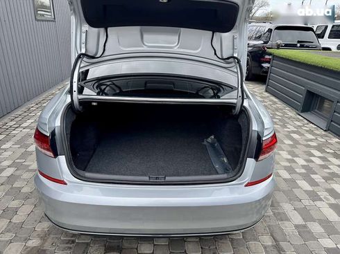 Volkswagen Passat 2020 - фото 25