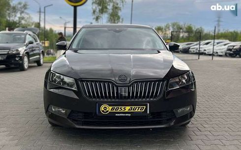 Skoda Superb 2016 - фото 2