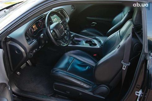 Dodge Challenger 2017 - фото 24