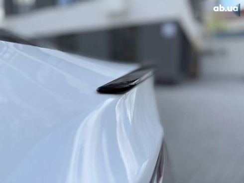 Tesla Model S 2019 - фото 9