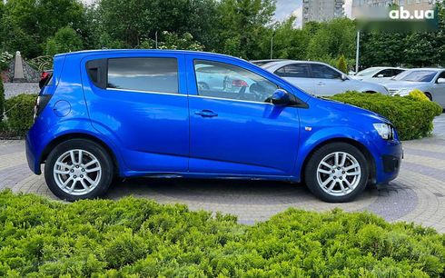 Chevrolet Aveo 2012 - фото 8