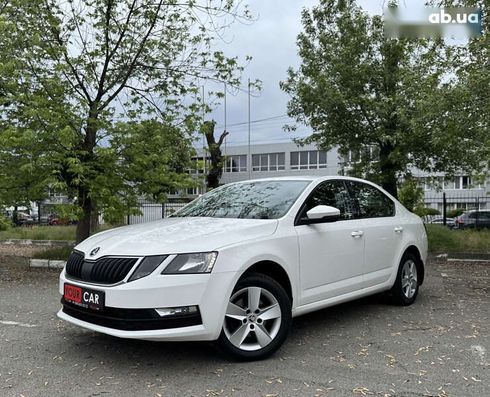 Skoda Octavia 2018 - фото 5