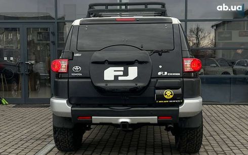 Toyota FJ Cruiser 2008 - фото 6