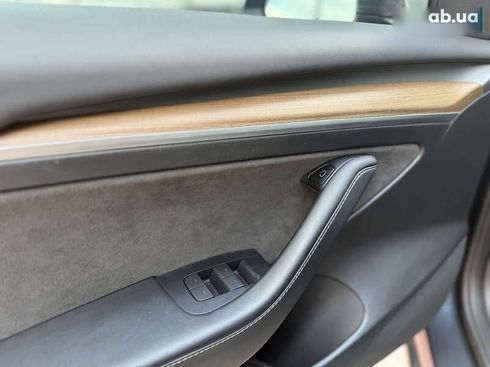 Tesla Model 3 2022 - фото 11