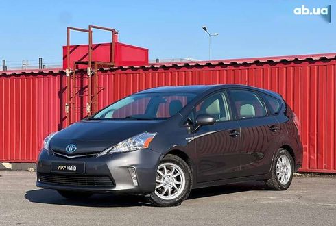 Toyota Prius V 2013 - фото 4