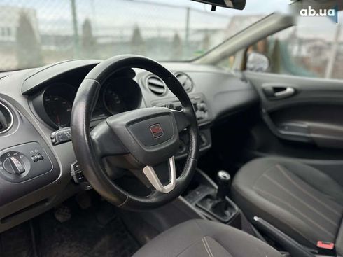 SEAT Ibiza 2011 - фото 20