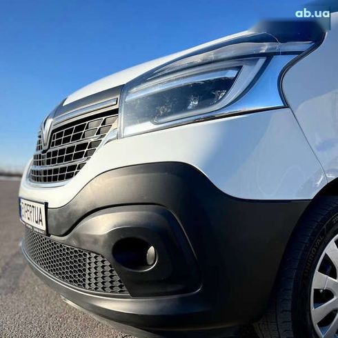 Renault Trafic 2020 - фото 9