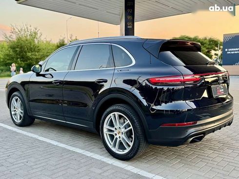 Porsche Cayenne 2018 - фото 18