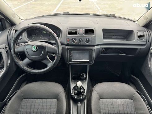 Skoda Fabia 2011 - фото 18