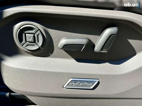 Volkswagen Touareg 2023 - фото 30