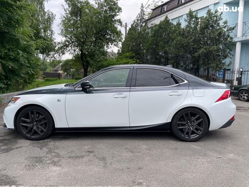 Lexus IS 2016 белый - фото 8