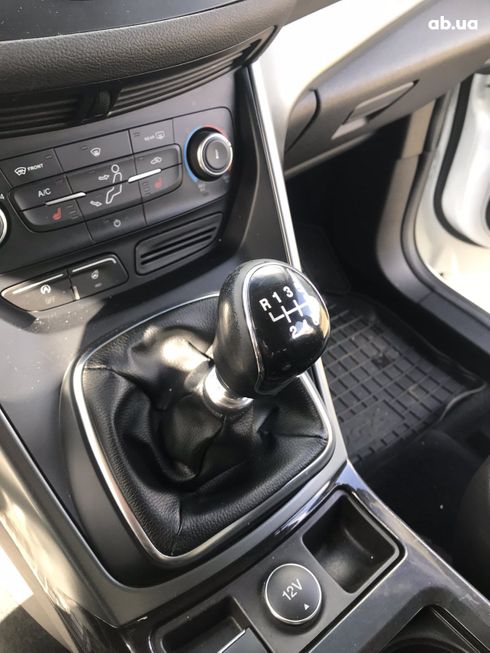 Ford Kuga 2019 белый - фото 14