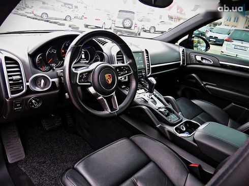 Porsche Cayenne 2017 - фото 6