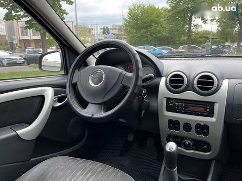 Dacia Logan 2011 - фото 10