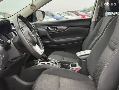 Nissan Rogue 2017 зеленый - фото 14