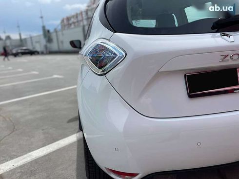 Renault Zoe 2017 - фото 12