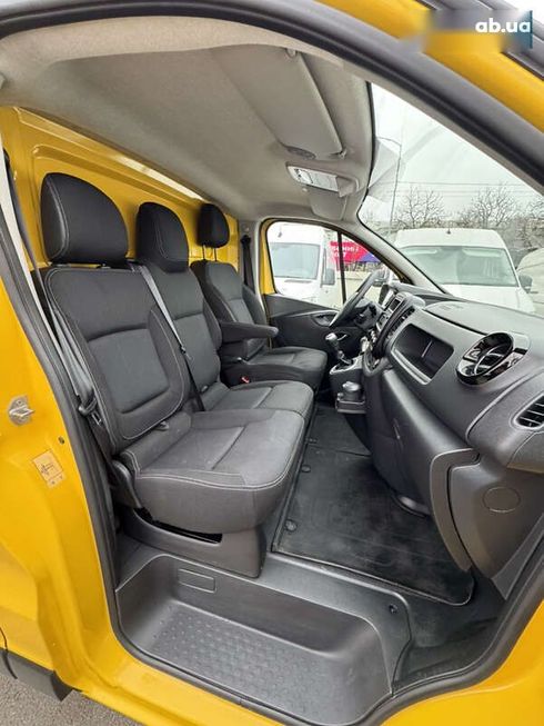 Renault Trafic 2021 - фото 27