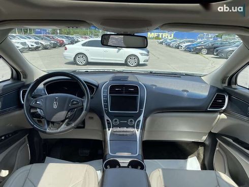 Lincoln MKX 2017 - фото 18