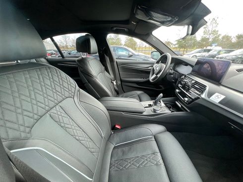 BMW 5 серия 2021 - фото 7