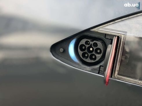 Tesla Model S 2017 - фото 22