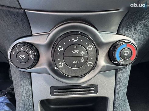 Ford Fiesta 2011 - фото 19