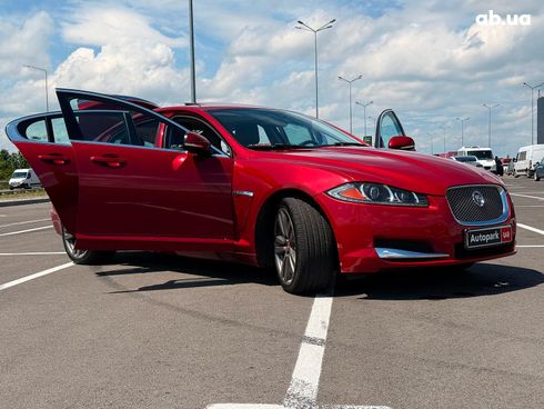 Jaguar XF 2013 красный - фото 28