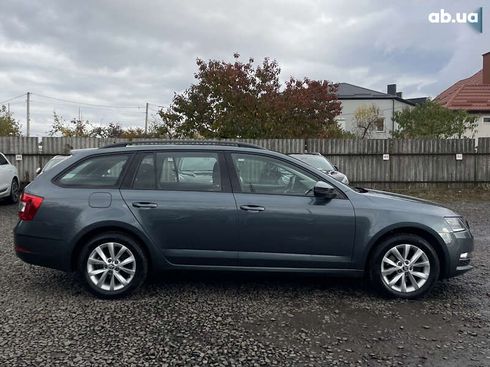 Skoda Octavia 2019 - фото 9
