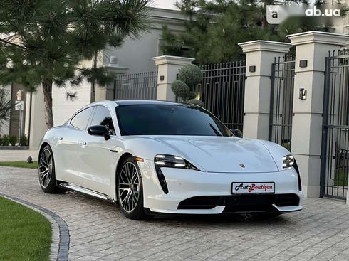 Porsche Taycan 2020 - фото 20