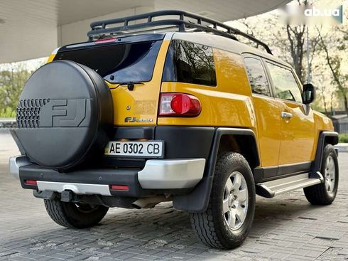 Toyota FJ Cruiser 2007 - фото 14