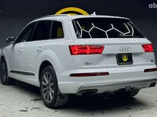 Продаж вживаних Audi Q7 в Чернівцях - купити на Автобазарі
