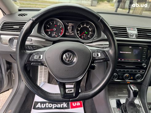 Volkswagen passat b7 2012 серый - фото 17