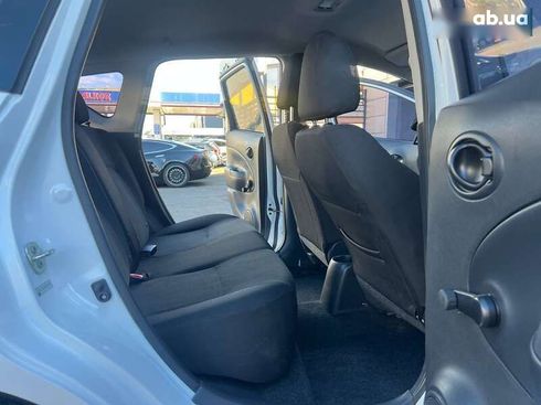 Nissan Versa 2017 - фото 20